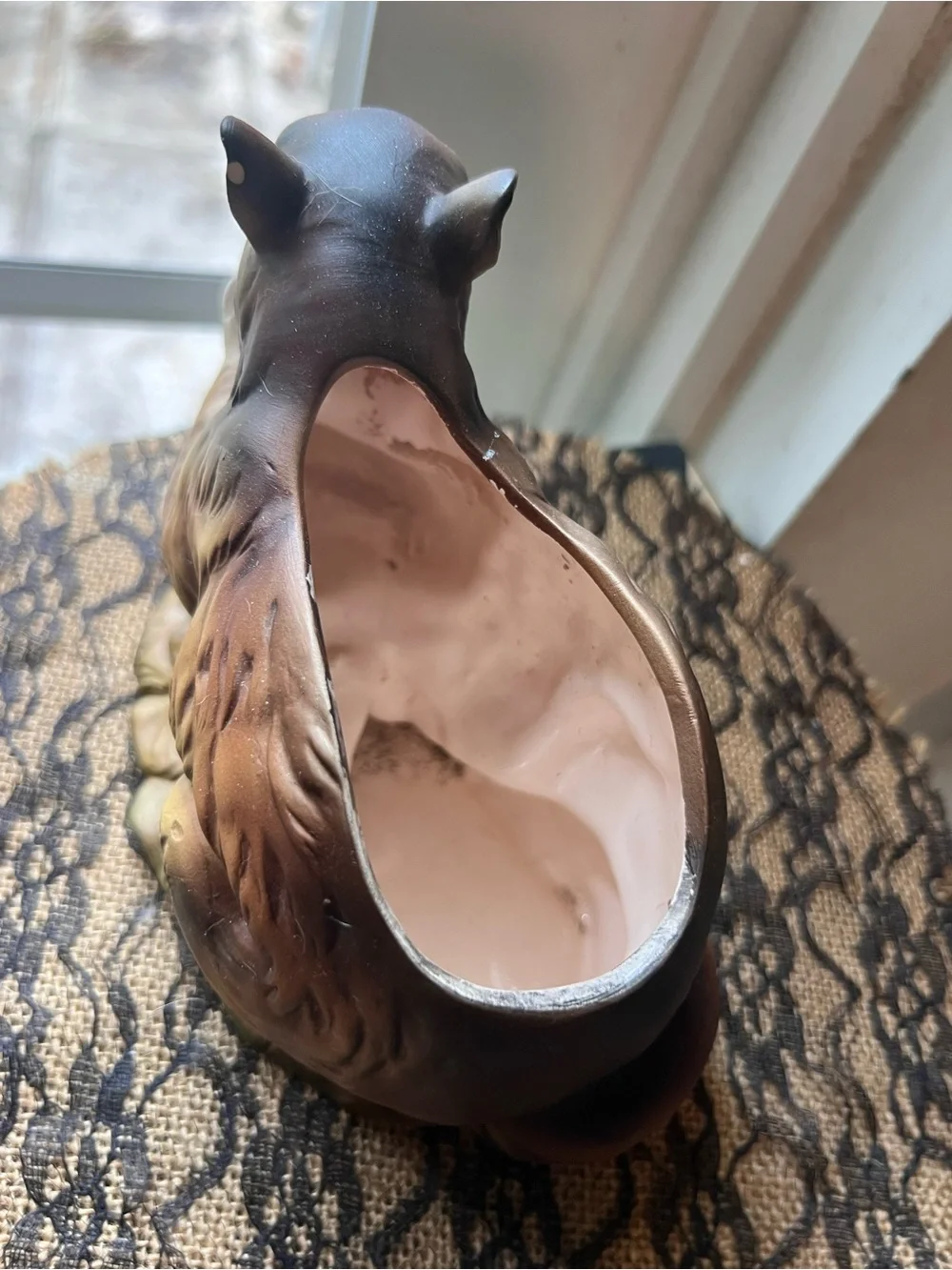 Hand-Painted Vintage Squirrel planter -Very good condition please view all pics